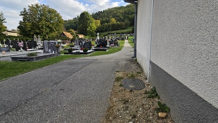 Pince - preselitev vodovodnega jaška iz objekta